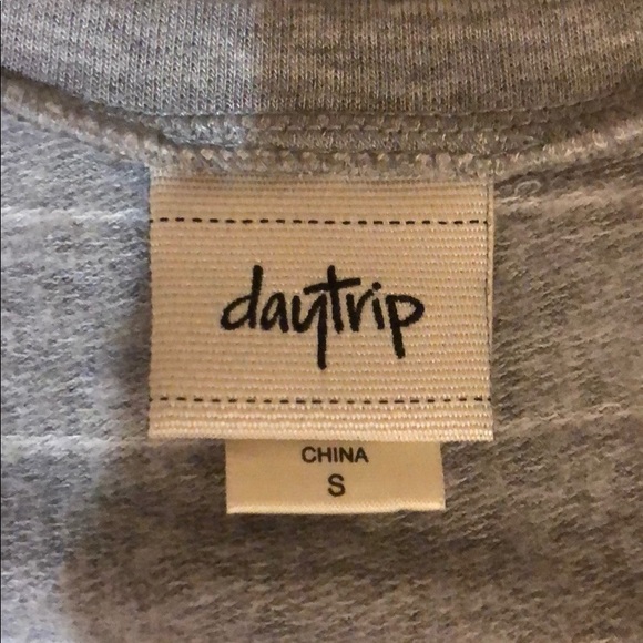 Daytrip dress WITH pockets!! - Picture 2 of 2